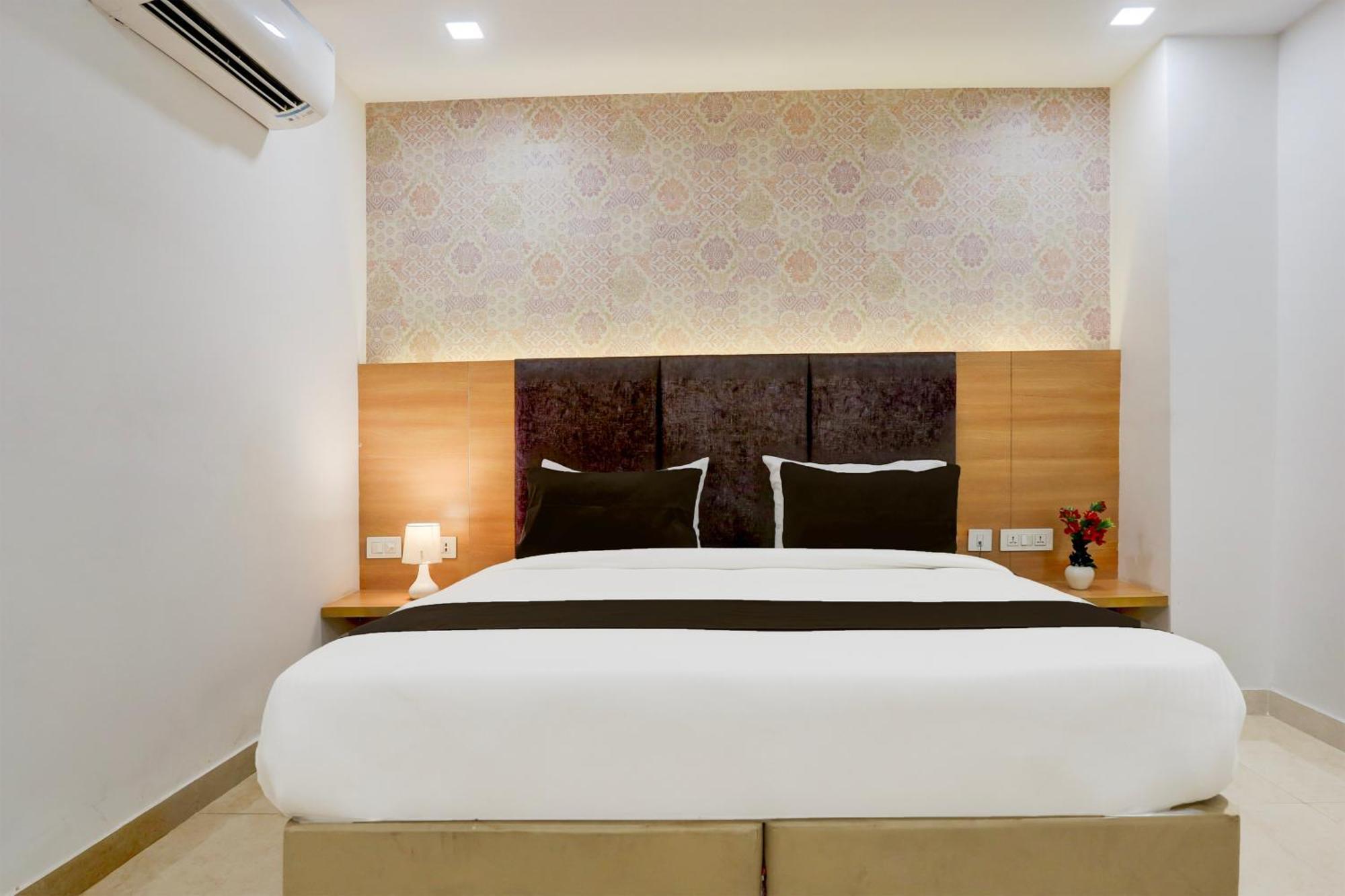 Palette Calista Premium Resort Samalkha Exterior foto